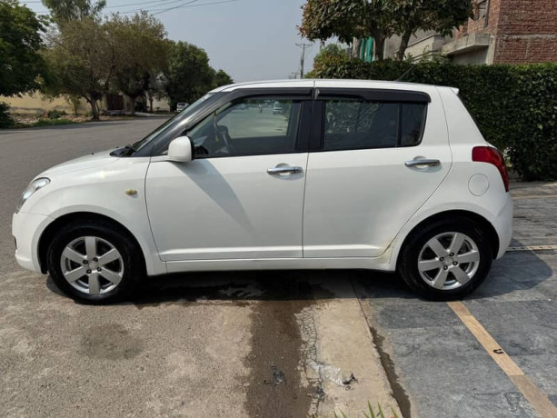 suzuki-swift-dlx-automatic-13-navigation-2019-big-2