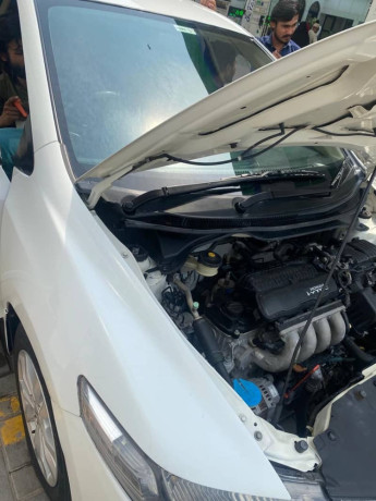 honda-city-aspir-15-automatic-big-10