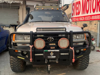 toyota-land-cruiser-1995