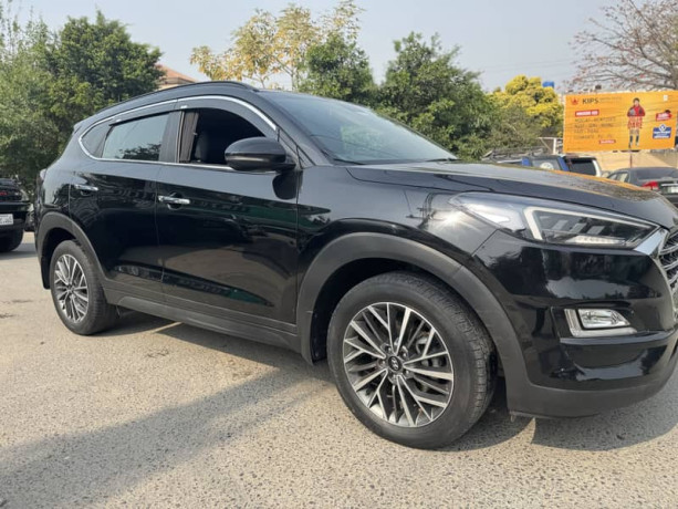 total-geniune-hyundai-tucson-awd-2021-model-big-2