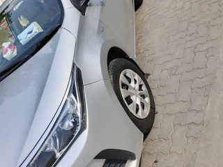 toyota-corolla-gli-2019