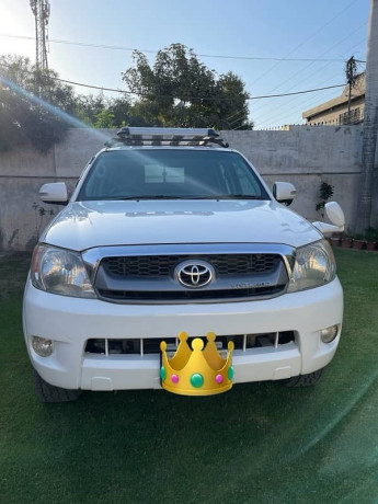 toyota-hilux-30-2007-big-1