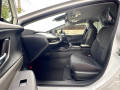 toyota-prius-hev-2023-small-9
