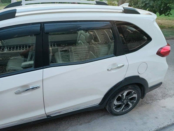 honda-br-v-i-vtec-s-2022-total-genuine-first-owner-7-seater-big-4