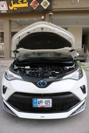 toyota-c-hr-2020-big-8