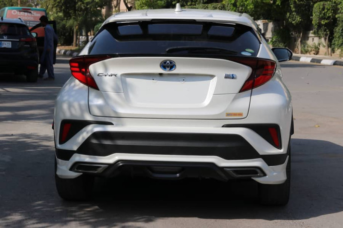 toyota-c-hr-2020-big-7