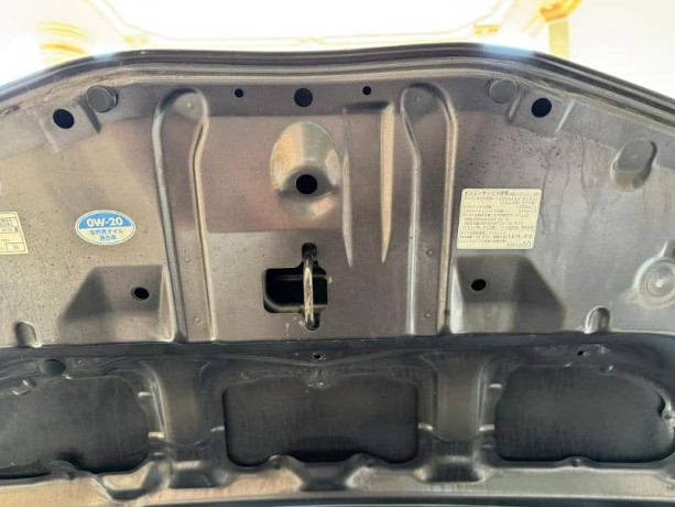 toyota-vitz-2011-2014-big-11