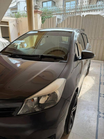 toyota-vitz-2011-2014-big-5
