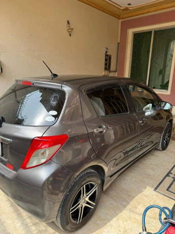 toyota-vitz-2011-2014-big-7
