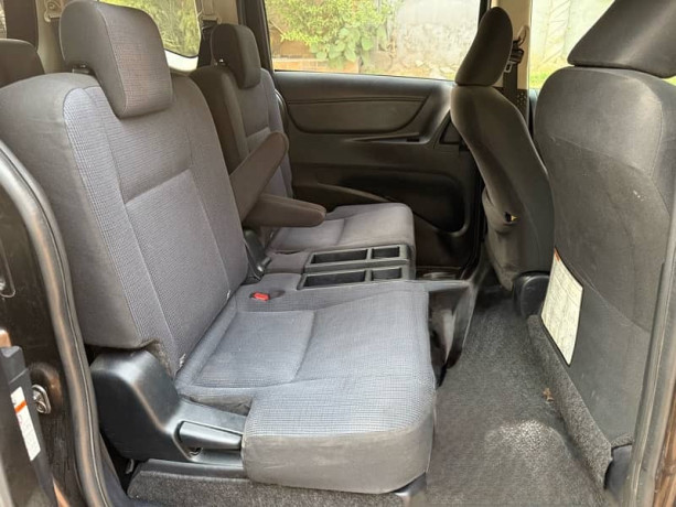 toyota-sienta-2015-big-7
