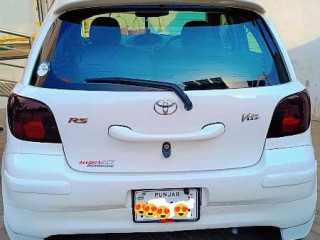 toyota-vitz-2014