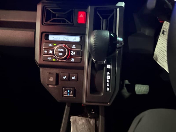daihatsu-taft-2022-big-13