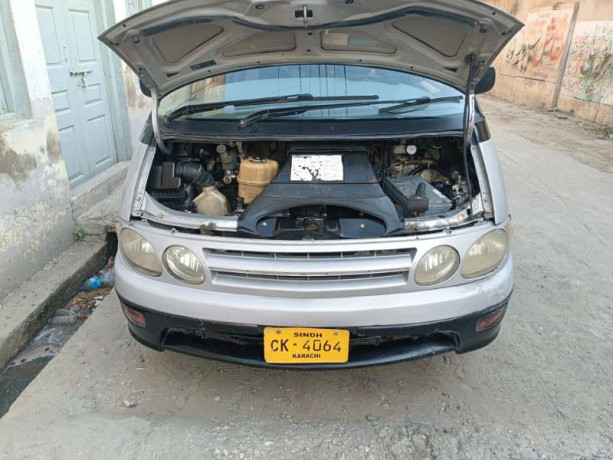 toyota-estima-1998-big-3