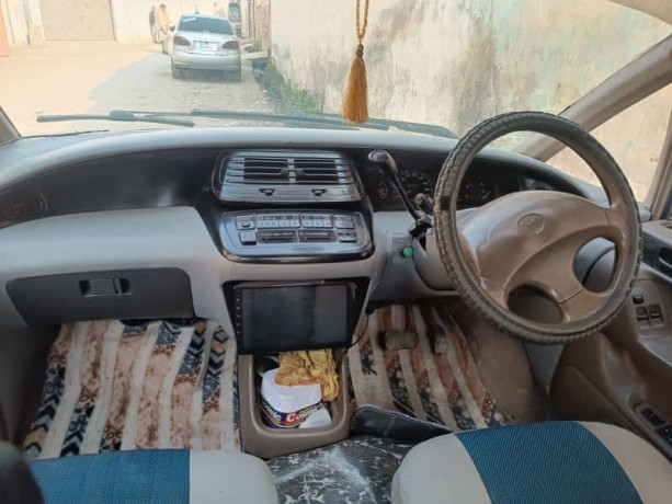toyota-estima-1998-big-4