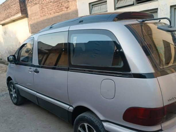 toyota-estima-1998-big-1
