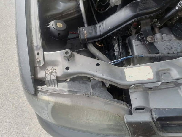 suzuki-alto-2011-big-7