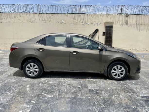 toyota-corolla-gli-2019-automatic-big-3