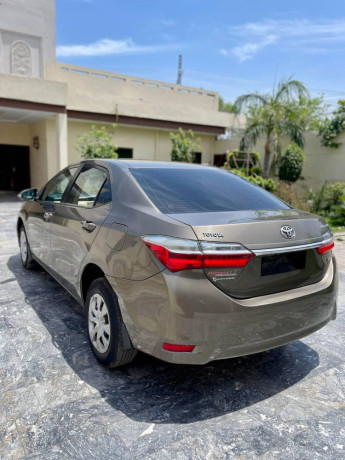 toyota-corolla-gli-2019-automatic-big-5