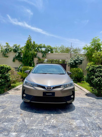 toyota-corolla-gli-2019-automatic-big-0