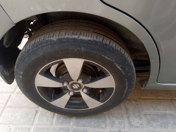 suzuki-wagon-r-2014-big-8