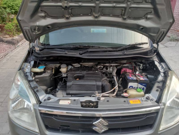 suzuki-wagon-r-2014-big-10