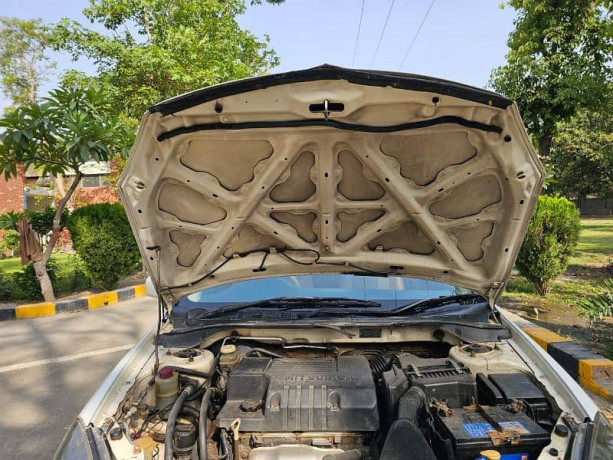 mitsubishi-lancer-automatic-2004-big-10