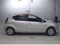 toyota-aqua-s-push-start-2018-small-7