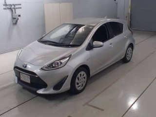 toyota-aqua-s-push-start-2018