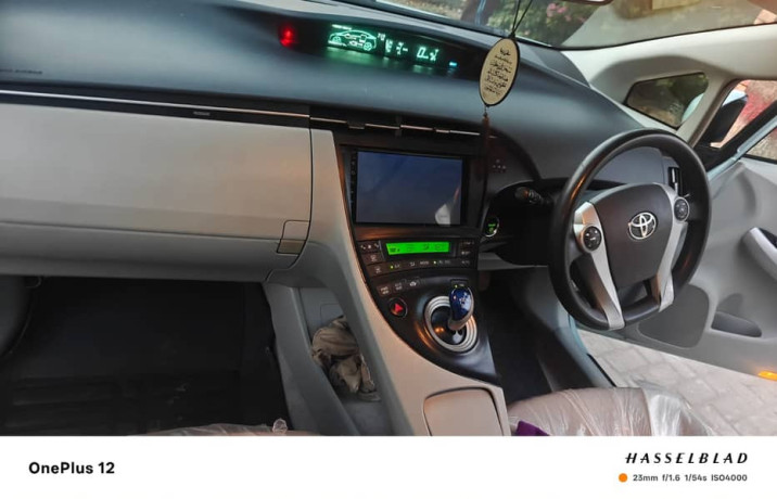 toyota-prius-201014-95-genuine-urgent-sale-golden-number-car-big-12