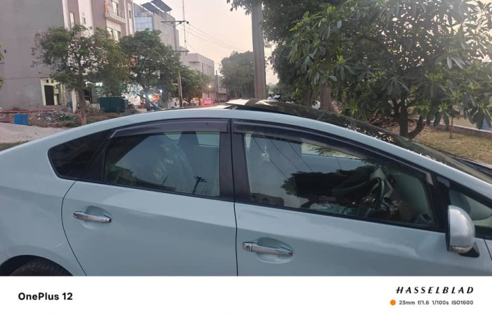 toyota-prius-201014-95-genuine-urgent-sale-golden-number-car-big-13