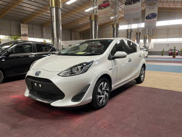 toyota-aqua-2020-big-1
