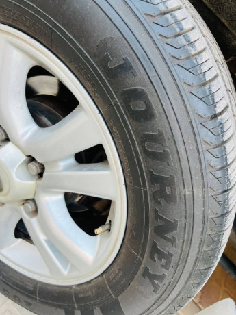 toyota-land-cruiser-vx-2000-big-10