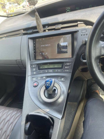 toyota-prius-20112014-big-7