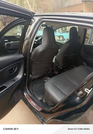 toyota-vitz-2014-big-5