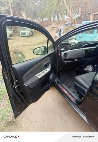 toyota-vitz-2014-big-4