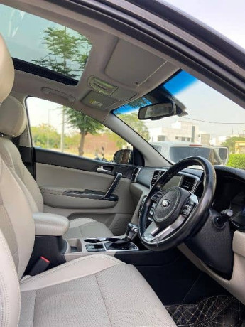 kia-sportage-2021-fwd-1st-owner-totally-genuine-kia-maintained-car-big-3