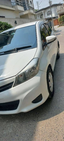 toyota-vitz-2014-big-2