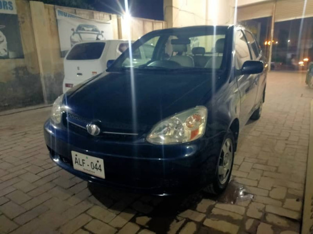 toyota-platz-2004-big-10