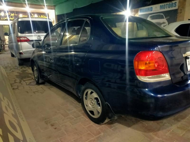 toyota-platz-2004-big-9