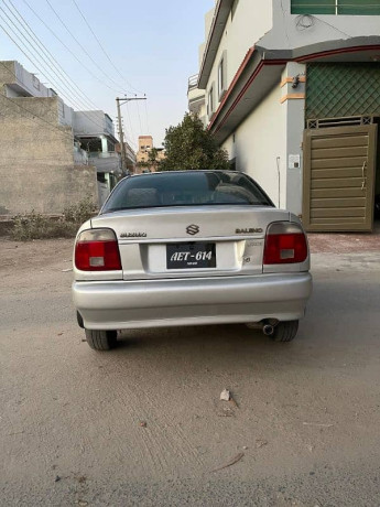 suzuki-baleno-2003-big-8