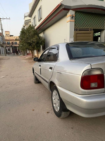 suzuki-baleno-2003-big-0