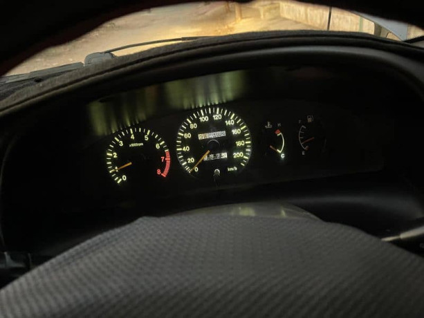 suzuki-baleno-2003-big-7