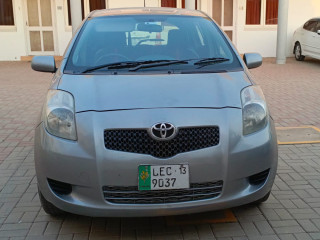 toyota-yaris-manual