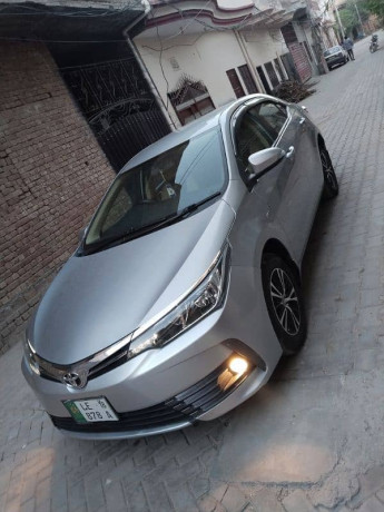 toyota-corolla-gli-2018-almost-b2b-genion-big-2