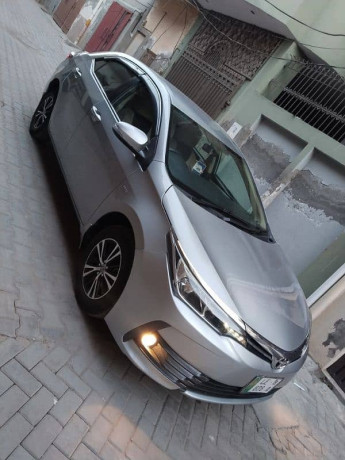 toyota-corolla-gli-2018-almost-b2b-genion-big-1