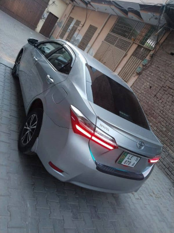 toyota-corolla-gli-2018-almost-b2b-genion-big-4