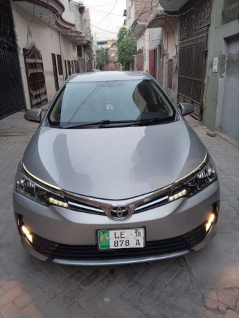 toyota-corolla-gli-2018-almost-b2b-genion-big-0