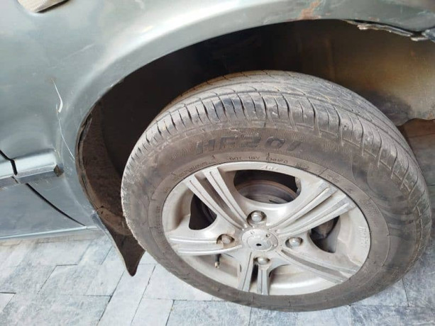 suzuki-mehran-vx-2013-big-1