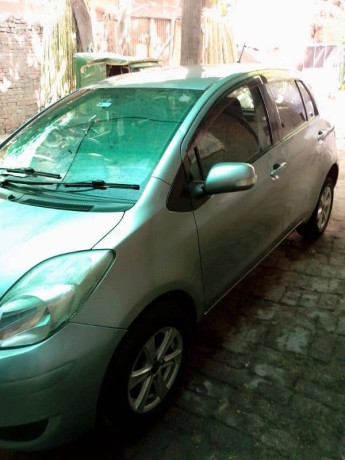 toyota-vitz-2007-big-3