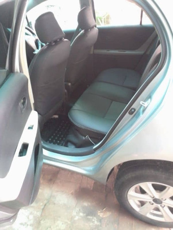 toyota-vitz-2007-big-5